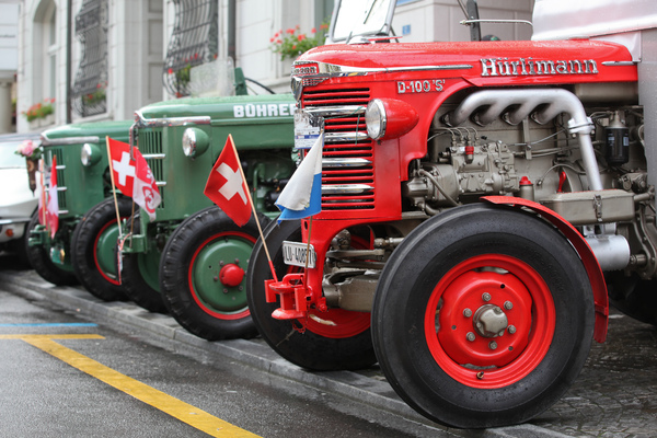 Herrliche Traktoren - Oldtimer in Obwalden O-iO 2016