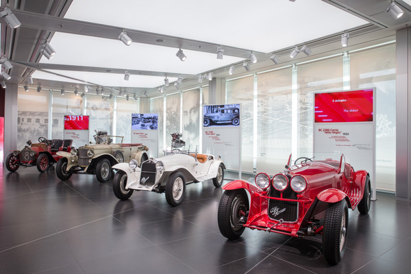 Herrliche Vorkriegs-Alfas in Reih und Gleid - im Museo Storico Alfa Romeo Arese