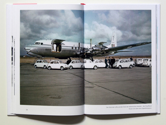 Herrliches Bild von damals - Buch "Bewegte Zeiten - Fiat 500"