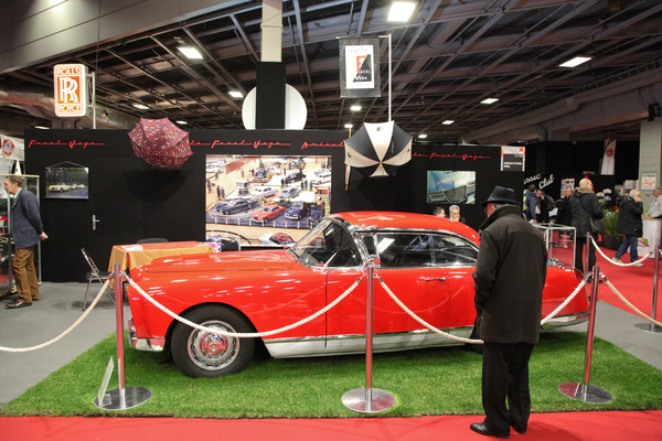 Herrliches Facel-Vega Coupé auf dem Clubstand - Rétromobile Paris 2017