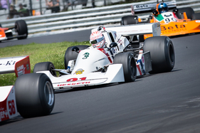 Hesketh 308C (1975) - Feld "F1" - Masters Historic Festival Brands Hatch 2023 Hesketh 308C (1975) - Feld "F1" - Masters Historic Festival Brands Hatch 2023