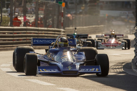 Hesketh 308E (1977) - Michael Lyons - Sieger Serie F - Grand Prix Historique de Monaco 2014