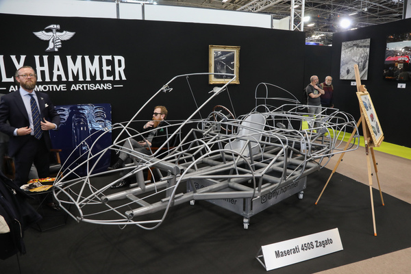 Hier entsteht ein Maserati 450 S Zagato – Rétromobile Paris 2025