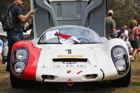 Hier noch einmal die Frontansicht des eindrucksvollen Porsche 910.