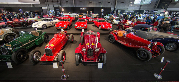 Hier werden 110 Jahre Alfa Romeo gefeiert - Stand von Lukas Hüni - Rétromobile Paris 2020