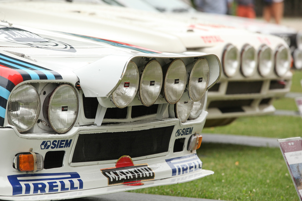 Hier wird die Nacht zum Tag gemacht - Scheinwerfer bei den Grupe B Rallye-Fahrezeugen von Lancia und Citroën - Sonderausstellung "Let it B" mit Gruppe B Rallye-Fahrzeugen an der Schloss Bensberg Classics 2015