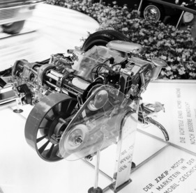 Hillman Imp (1964) - der innovative Leichtmetall-Motor om Anlehung an den Coventry-Climax-Motor - am Genfer Autosalon 1964