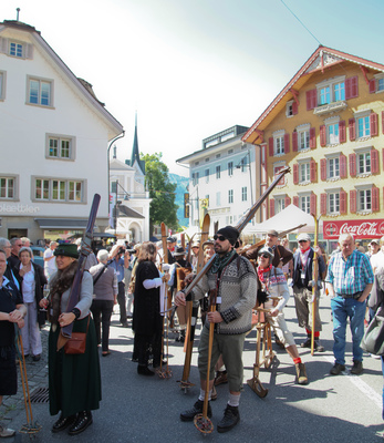 Historische Skifahrer erinnern an gestern - Oldtimer in Obwalden (O-iO) 2019