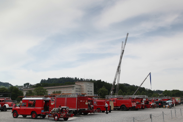 Bild Hoch hinaus ging's mit der Feuerwehr bei Treffen ennet der Messe-Hallen - Swiss Classic World Luzern 2018