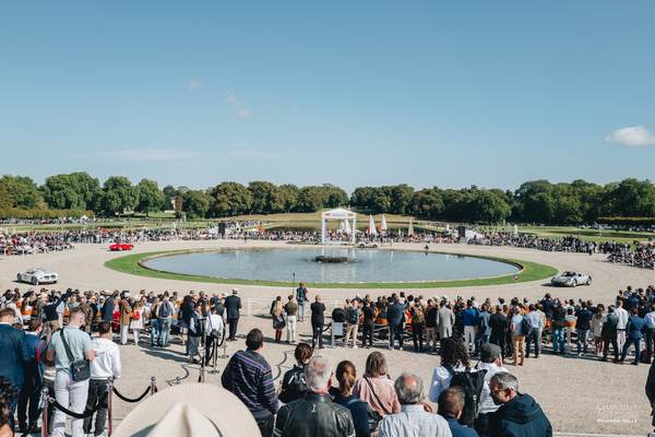 Hof des Chantilly Schlosses - Concours Chantilly Arts & Elegance 2024