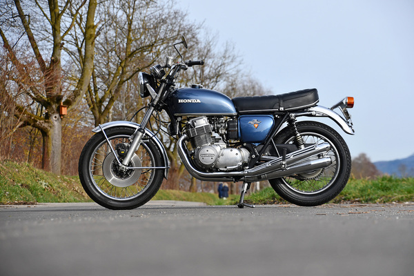 Honda CB 750 Four K1 (1971) - Lot 115 an der Versteigerung der Oldtimer Galerie Toffen am 23. März 2024