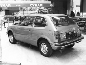 Honda Civic (1973) - 1,2-Liter-Vierzylindermotor für den neuen Honda - am Genfer Automobilsalon von 1973 (1973)