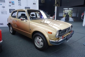 Honda Civic Automatic (1977) – Sonderausstellung "Big in Japan" in der Autoworld Brüssel