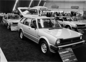 Honda Civic Wagon (1980) - neu mit 1,3-Liter-Motor und 60 PS, angeboten als drei- und fünftürige Limousine sowie als Kombi - Genfer Autosalon 1980
