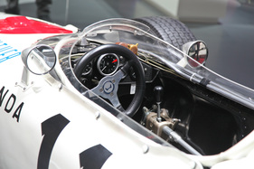 Honda F1 RA 272 (1965) - gefahren von Richie Ginther beim GP von Mexico - am Genfer Autosalon 2016