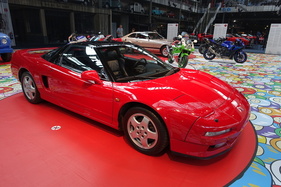 Honda NSX (1990) – aus Aluminium gebauter Sportwagen – Sonderausstellung "Big in Japan" in der Autoworld Brüssel