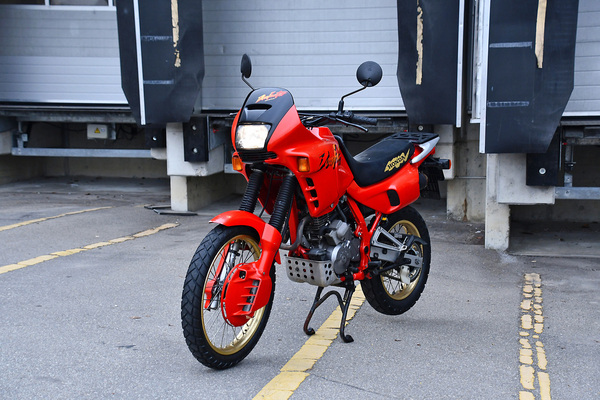 Honda NX 650 Dominator (1998) - gemeldet als Lot 117 für Versteigerung der Oldtimer Galerie Toffen vom 27. März 2021