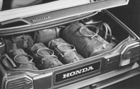 Honda Prelude (1979) – Gepäckraum wie Innenraum: reichlich für zwei Personen. Für vier wird's eng