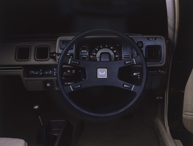 Honda Prelude XR (1980) – im richtigen Licht wirkt sogar ein Honda-Cockpit edel