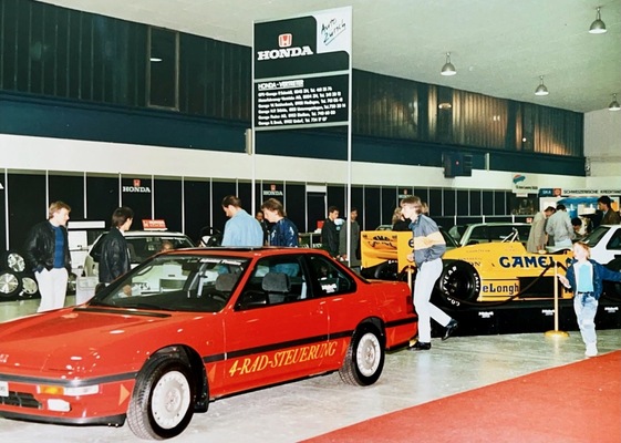 Bild: Honda Prelude mit Vierradlenkung - Auto Zürich 1987