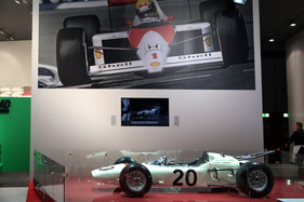 Bild Honda RA271 (1964) - der erste Honda-Formel 1 - am Genfer Automobilsalon 2014