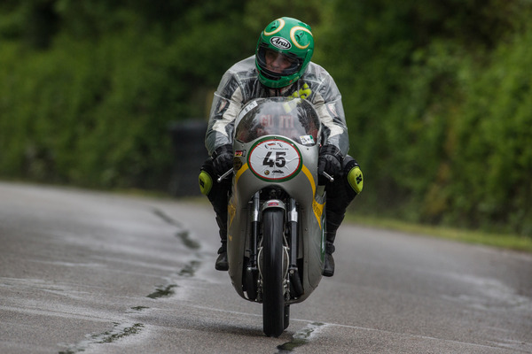 Honda Rennmotorrad am Berg - GP Mutschellen 2016