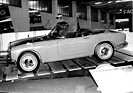 Honda S 500 (1964) - vom Motorrad zum Auto, Hochleistungsmotor mit nur 0,5 Liter Hubraum aber doppelter Nockenwelle für die Ventilsteuerung - Genfer Automobilsalon 1964