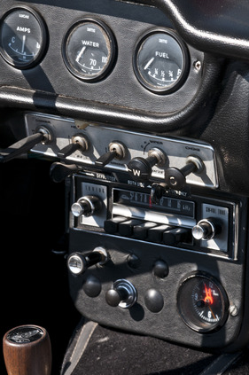 Honda S 600 (1966) - Zusatzschalter im Sechzigerjahre-Stil (1966)