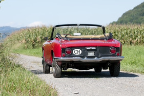 Honda S 600 (1966) - Zweiflutige Auspuffanlage