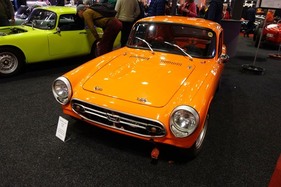 Honda S 800 Coupé (1967) – in motorsportlicher Aufmachung – Interclassics Classic Car Show Brüssel 2023 (1967)