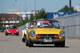 Honda S 800 - in Gelb - am 2. TCS Youngtimer und Classictreffen in Pratteln im Jahr 2016