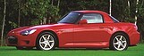 Honda S2000 (1999) – Mit Hardtop (© Honda Newsroom, 1999) Honda S2000 (1999) – Mit Hardtop (© Honda Newsroom, 1999)