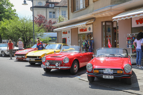 Image: Honda S800 (1968) - next to Datusn Fairlady from 1966 and two Z-Coupés from the same manufacturer - Oldtimer in Obwalden (O-iO) 2023