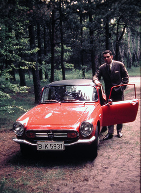 Honda S800 (1969) - der stolze Besitzer des neuen Coupés
