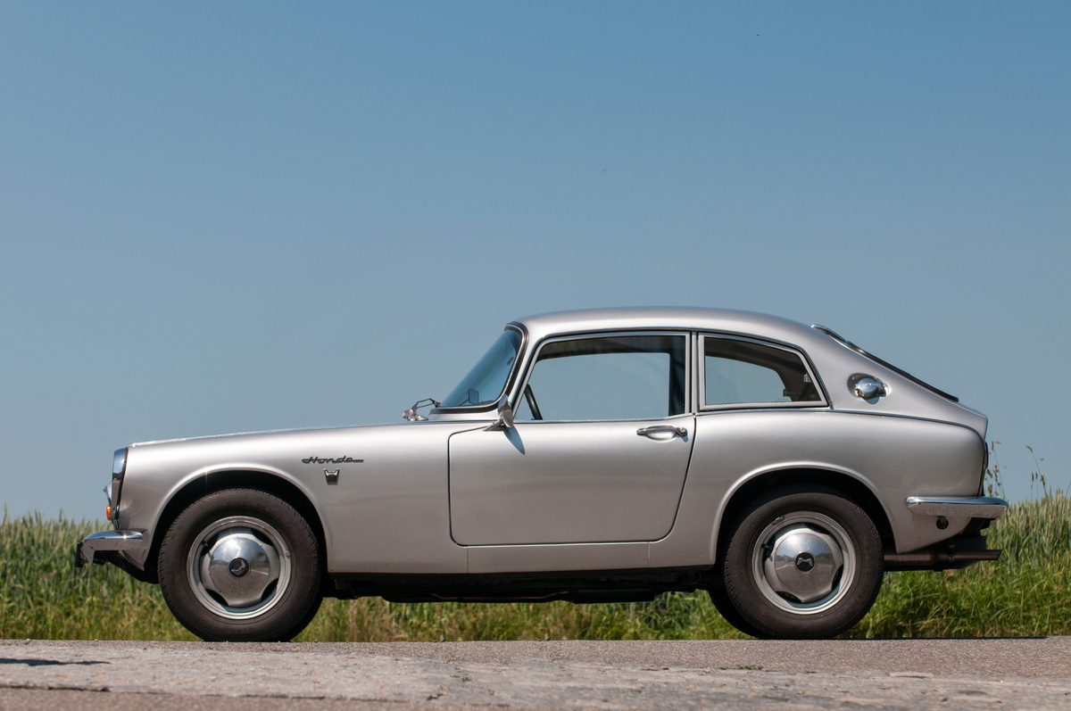 Honda S800 Coupé (1969) - kaum länger als ein Mini