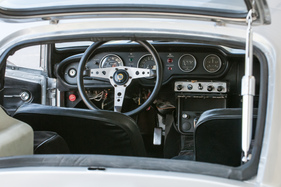 Honda S800 Coupé (1969) - sportlich aufgemachtes Cockpit