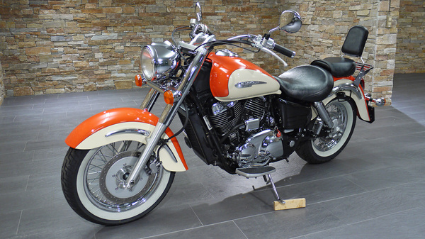 Honda VT 1100 C3 Shadow (1999) - angeboten an der Versteigerung der Oldtimer Galerie in Toffen am 29. November 2014