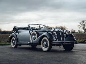 Horch 853 A Sport Cabriolet (1939) – angeboten als Lot Nr. 187 bei der Bonhams-Versteigerung in Paris am 6. Februar 2025
