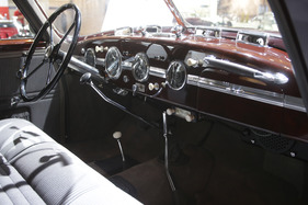Horch 930 S (1939) - Interieur des Stromliniengefährts (Techno Classica 2013)