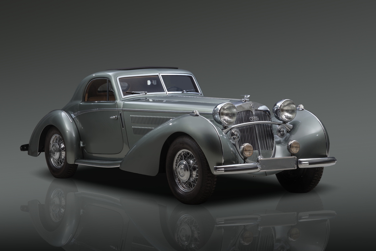 Horch-Sonderschau an der Retro Classics Bavaria 2016