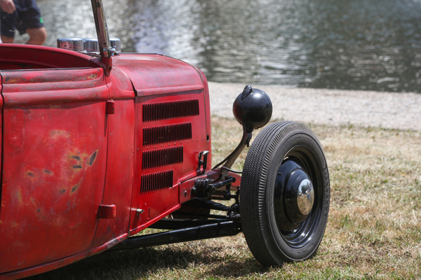 Hot Rod mit Patina und freistehenden Rädern - Concours d'Elégance Suisse Coppet 2022