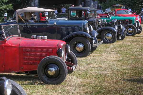 Hot Rods in Reih' und Glied - Concours d'Elégance Suisse Coppet 2022