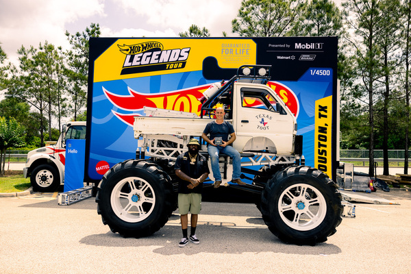 Bild: Hot Wheels Legends Tour 2022 Sieger Craig Meaux mit Trae tha Truth