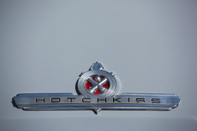 Hotchkiss Anjou 20.50 Worblaufen - Marken-Emblem auf dem Heck