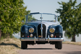 Hotchkiss Anjou 20.50 Worblaufen - stattliches Automobil, mit 177 cm Breite und rund 1,55 Meter Höhe