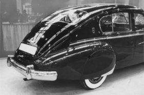Hotchkiss-Grégoire - das Heck zeigt die Anleihen an den Flugzeugbau zur Verbesserung der Aerodynamik - Genfer Autosalon 1951