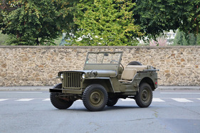 Hotchkiss Jeep Willys M201 – Marc Levy (1961) - Lot 056 an der Artcurial „Automobiles sur les Champs" Versteigerung 2024 (1961)