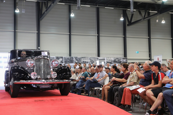 Humber 16/60 Drophead Coupe (1935) - als Lot 20 an der Swiss Classic World Versteigerung der Oldtimer Galerie Toffen in Luzern am 3. Juni 2023