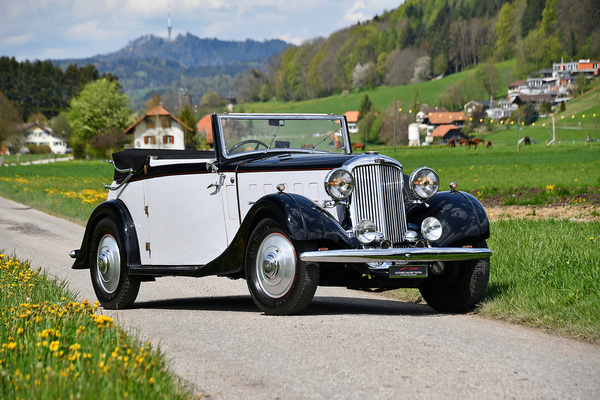 Humber 16:60 Drophead Coupe (1935) - als Lot 20 angeboten an der Swiss Classic World Versteigerung der Oldtimer Galerie Toffen in Luzern am 3. Juni 2023