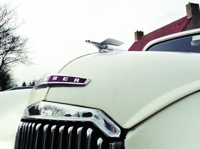 Humber Super Snipe (1953) - typisch für die Zeit, die dynamischen Kühlerfigur
